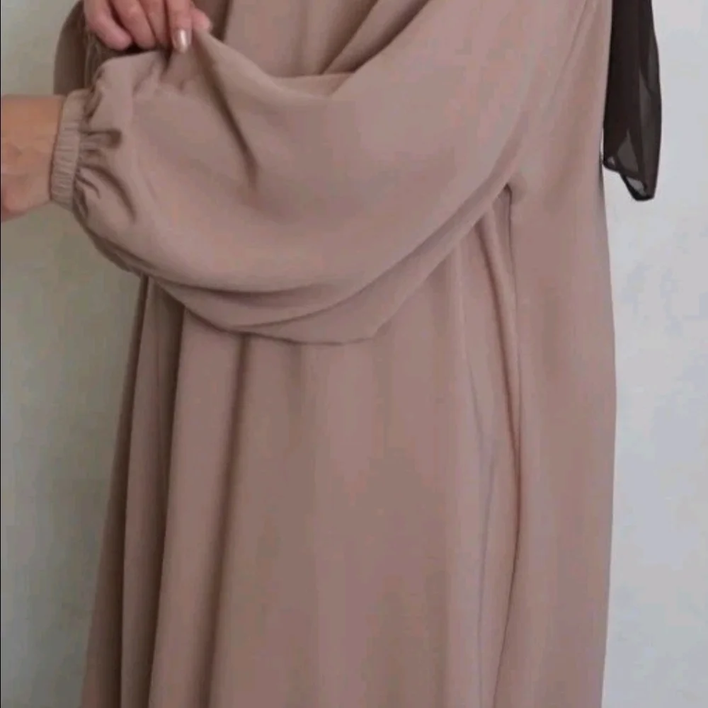 The Abaya Company Cuffed Nubo Cream Abaya 2 Piece Set 58 - Picture 2 of 4